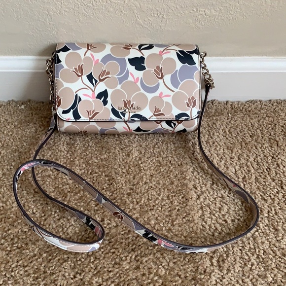 kate spade Handbags - Kate spade